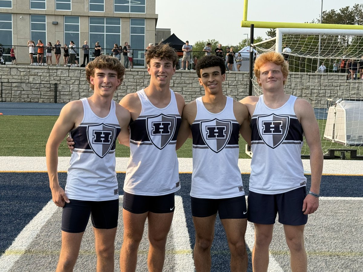 Beat the SCHOOL RECORD in the 4x200 at sectionals!!!
‼️(1:28.76)‼️

So happy to be apart of this team with these boys!