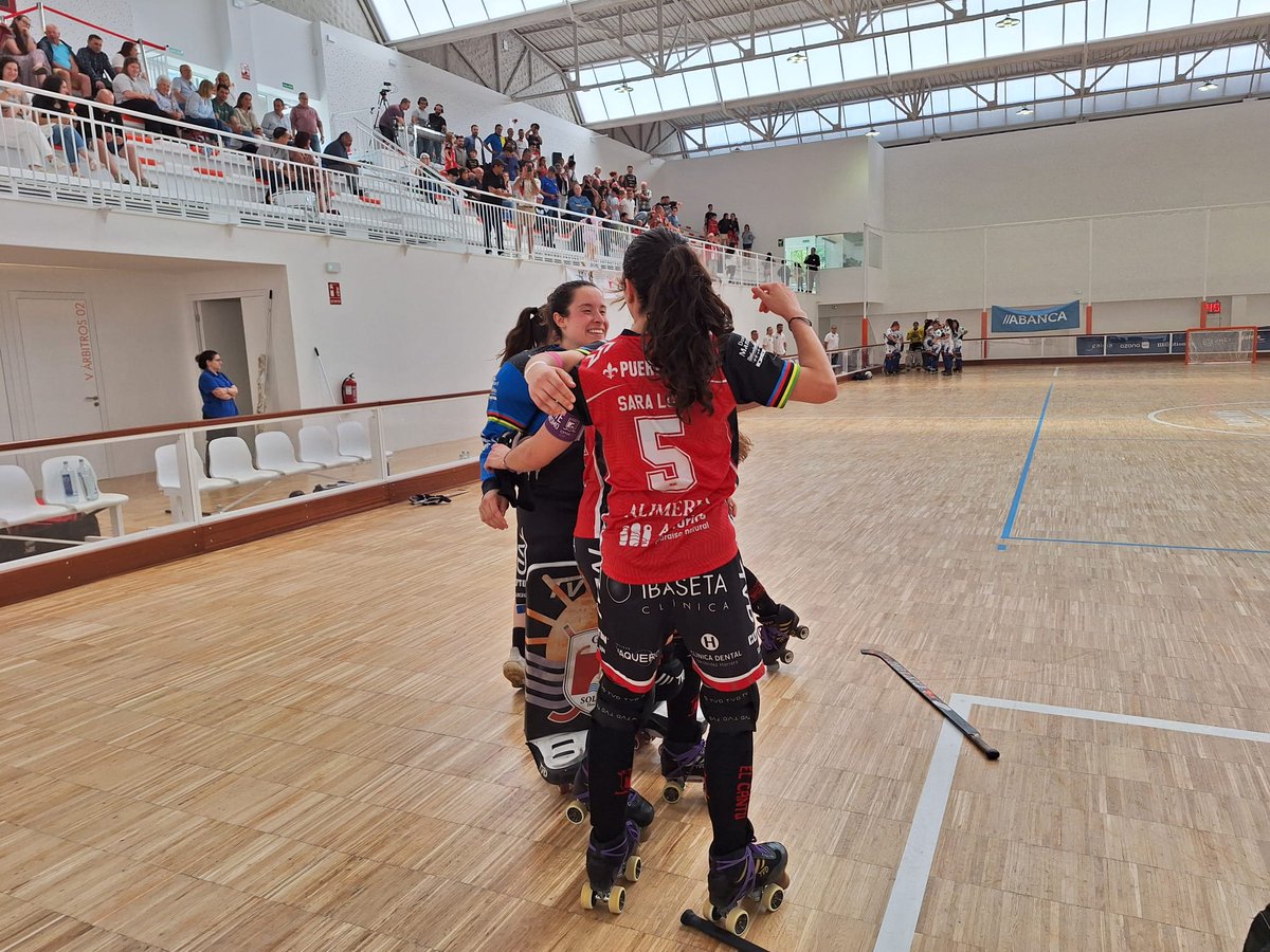 gijonhc's tweet image. Imágenes tras proclamarnos campeonas de la #OKLiga Iberdrola 
@TurismoAsturias 
#ParaísoNatural
#miequipomigente