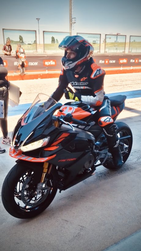 De Aprilia de toda la vida 😅
#Motogp