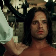 stucky0310's tweet image. 많이 돌아왔지만..
세상에서 가장 오래된 전쟁포로, 패배, 고통, 기구한 인생의 상징같던 윈터솔져가 끝내 어벤저스로 돌아온게 좋다. 긴 터널을 나아가게하는 선과 정의의 항상성. 과거를 딛고 더 나은 사람이 될수있다는 믿음. 스티브가, 캡틴아메리카가 지키고자했던 소중하고 선량한 가치의 증명