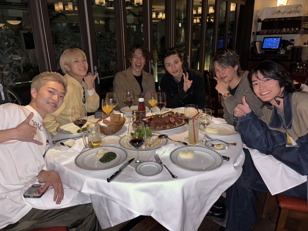 alanabeofficial's tweet image. Love-7ORDER