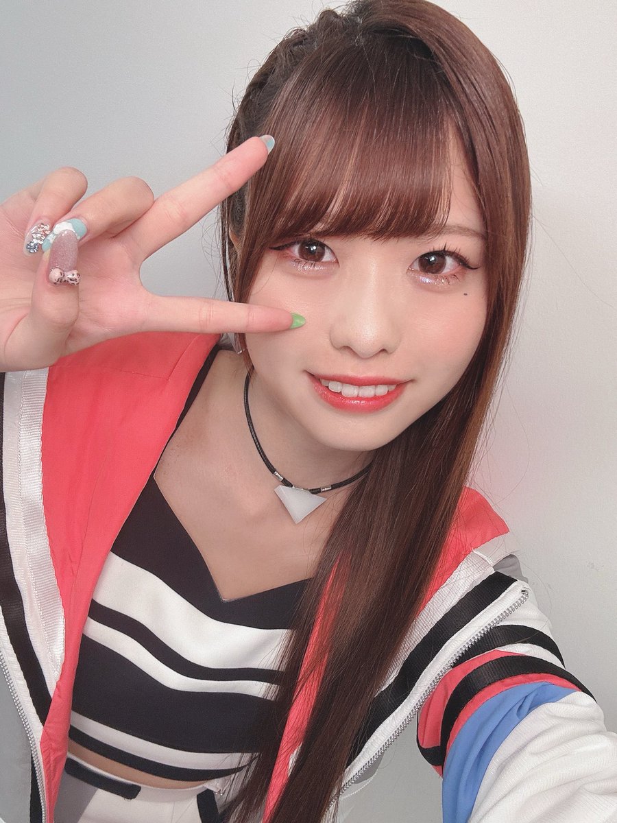 miya_minato1216's tweet photo. #学マス1stHS_DAY1 ご来場、ご視聴いただきありがとうございました！！！🏫🌟

本日はなんと！咲季ちゃんと一緒に「Boom Boom Pow」を歌わせていただきましたー！！！❤️💚曲も振り付けも大好きなので一緒に歌えて嬉しかった〜〜😆💕

明日も全力で飛ばしていくので、ついてきてくださいね〜！！💖 https://t.co/N0cd2YPmq1