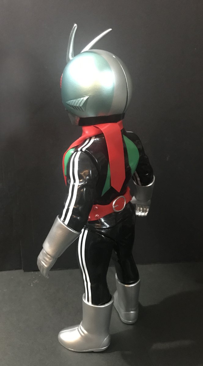 Rider_shonen's tweet photo. 2024年8月発送予定だった東映レトロの
仮面ライダー新1号(ダブルライダーカラーVer.)
発送が5月に延期になっていたが
メルカリやヤフオクではすでに5月初旬には
かなりの数が姿を見せ始めていた。
だが我が家には届く気配も無く…
31日の5月中ギリギリにやっと届いた。
本当に待たされました。 https://t.co/okcnr09R4l