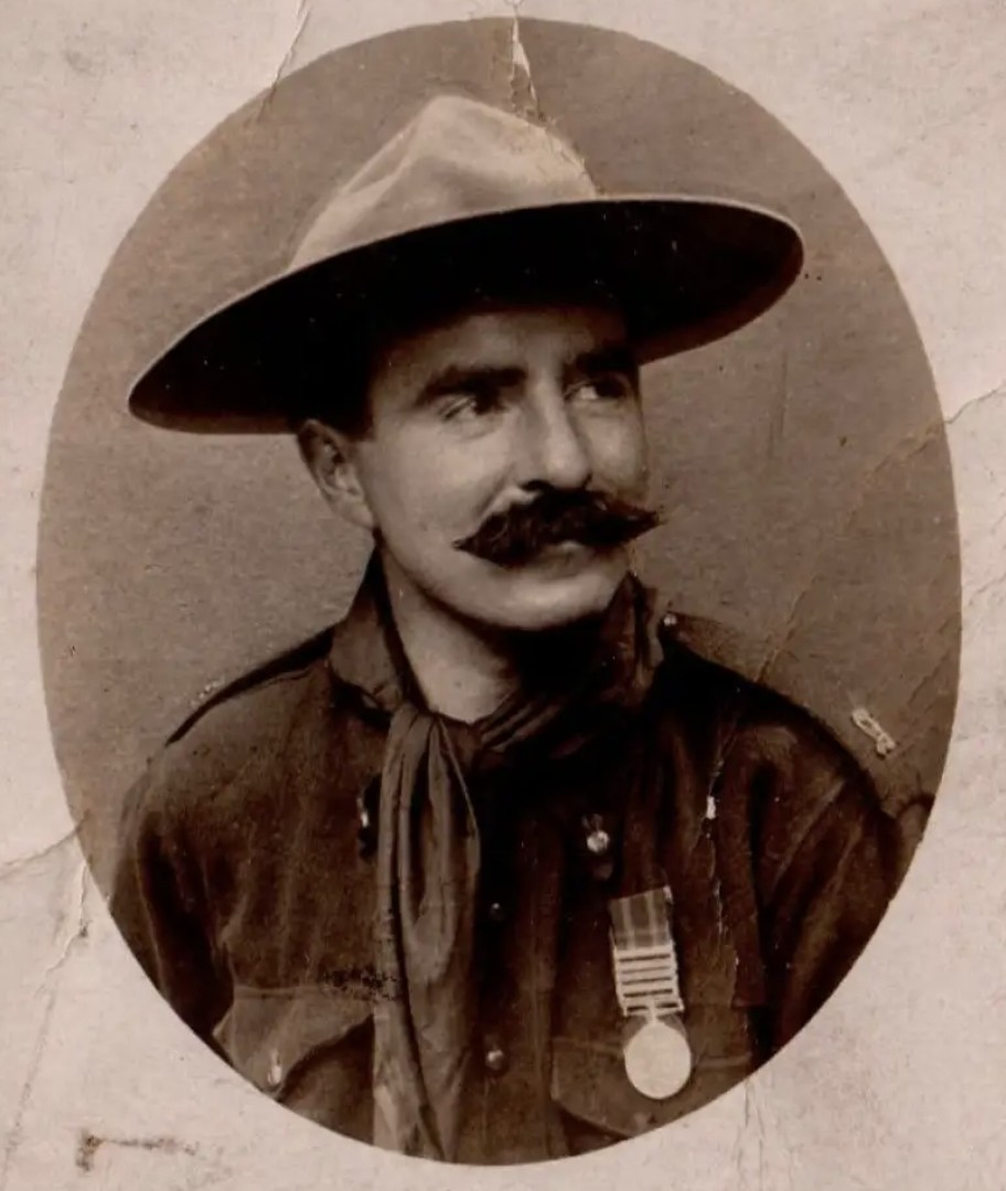 TradeMemorial's tweet image. We can finally put a face to @tradememorial man Bertrand Affleck who served in #WW1 with Artists Rifles and in Boer War. He died aged 38 on 21 Aug 1917 at Battle of Oppy Wood. He has no known grave and is named on Arras Memorial 🎖️#lestweforget #morethanjustaname 📸 Photo 131
