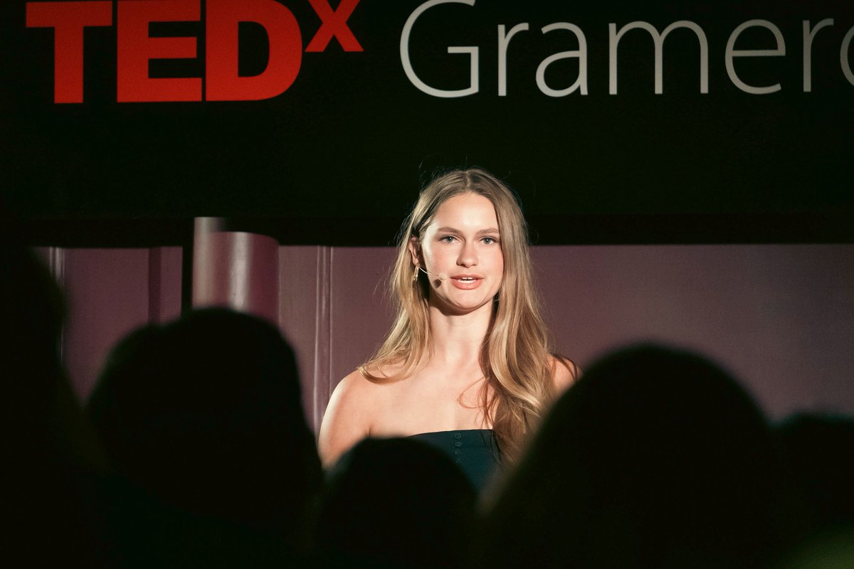 That feeling of standing on the red carpet (the TEDx carpet) ✨♥️🎤

Thank you to TEDxGarmercy Park for inviting me to give my second TEDx! Can’t wait to share this one with ya’ll