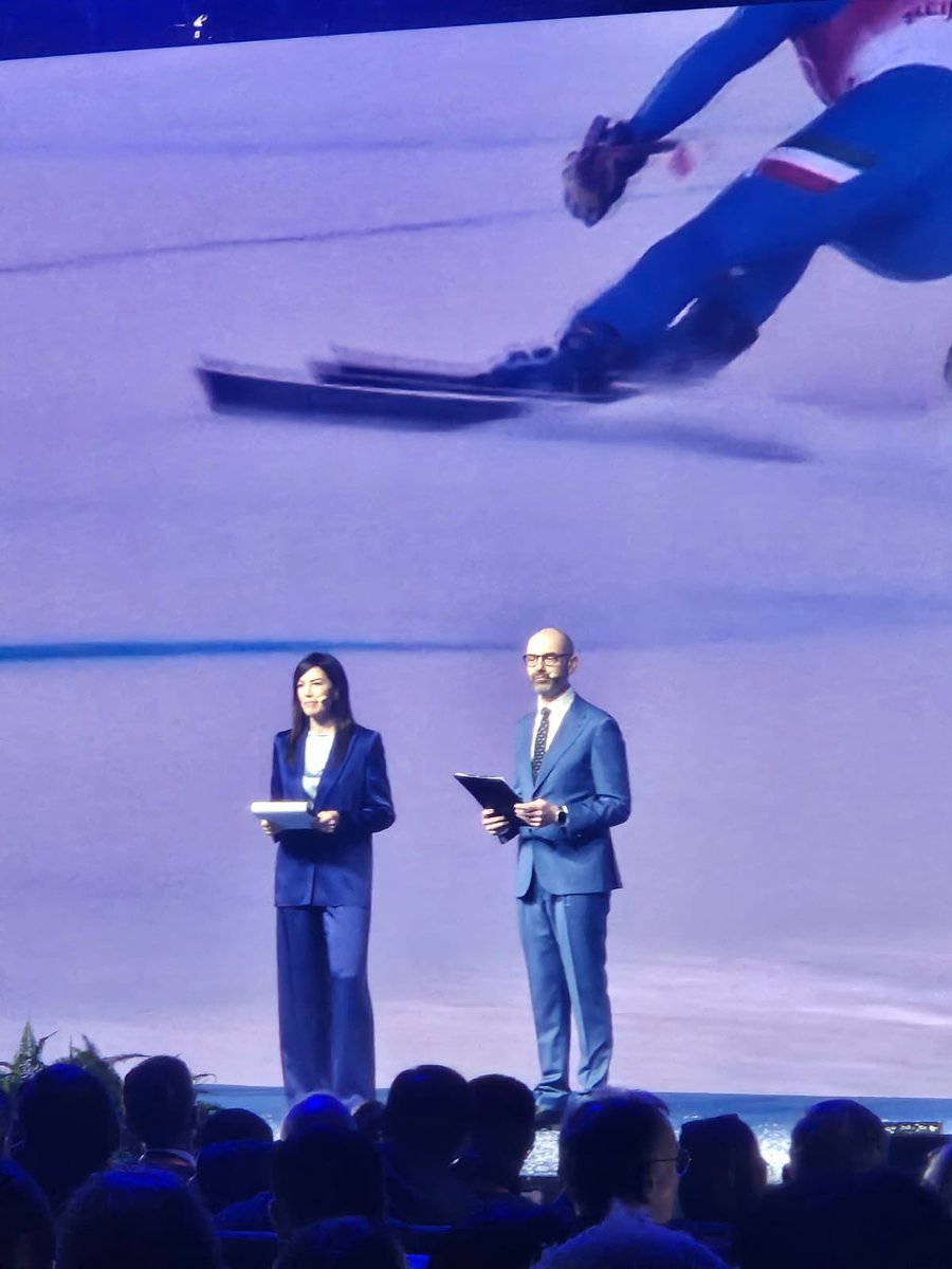 It was a pleasure and a privilege to co-host the Opening Session of the 58th Annual Meeting of the <a href="/ADB_HQ/">Asian Development Bank</a> in #Milan. This significant event unites #ADB governors from around the world for crucial dialogues on sustainable development. It was an honour to introduce dignitaries