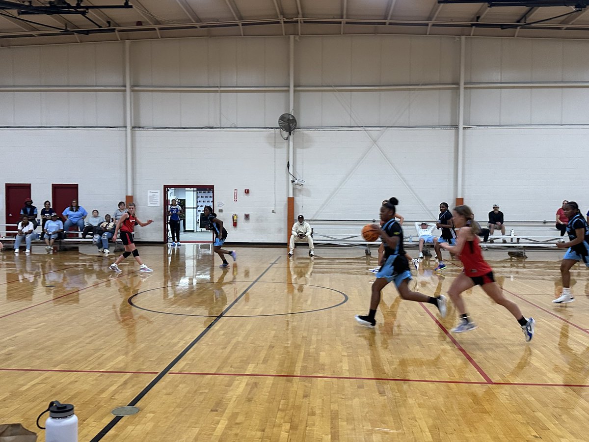 KyleSandy355's tweet photo. F
@hoopatlanta_ Athens 40
@CCB706 27

Caroline Barrow 10p 2r 2a 1b
Olivia Dimitroff 9p 2r 3a 6s
Daly Waller 5p 8r 5a 1s 1b

Jakiyah Sims 14p 6r 1s
Destiny Long 7p 3r 1s 

#GeorgiaCupFinals @HoopSeenGA https://t.co/t9z8HXuimj