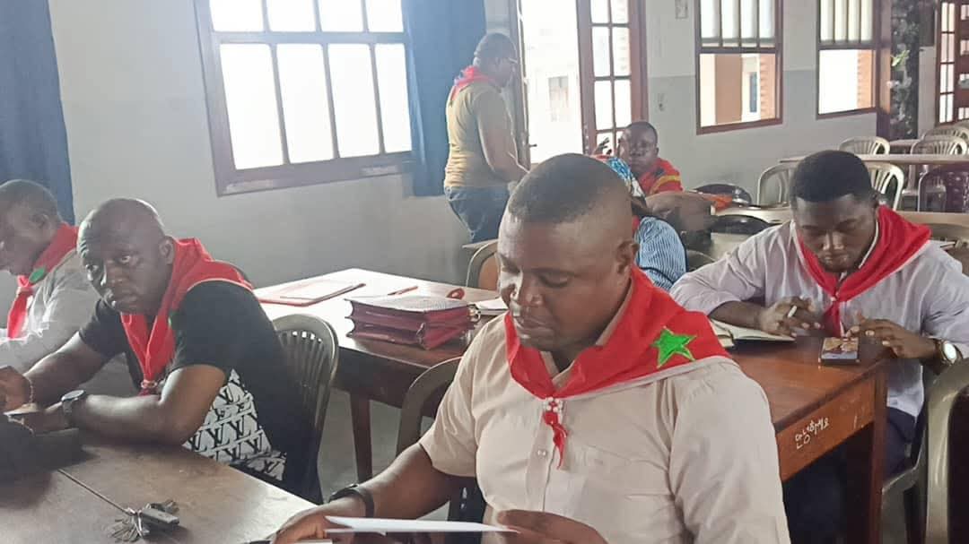 CatecheseO's tweet photo. #Caté_News: Archidiocèse de kinshasa/ R.D.CONGO 🇨🇩
Pastorale de la jeunesse et des enfants : Lancement des travaux sur l'évaluation des options et directives de l'initiation Kizito-Anuarite de l'Archidiocese de Kinshasa sous le haut patronage du Mapera Général Abbé Olivier LENDO. https://t.co/kvo9enx6bG