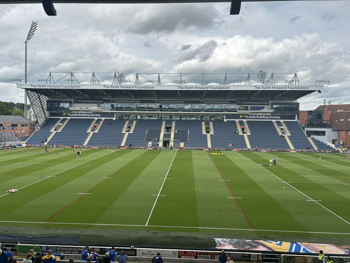 All set for the double header live 🎙️ here at Headingley Stadium with Craig Murdoch now on TalkSport 2 building up to two epic contests!!!

Women’s Betfred SuperLeague 
Leeds Rhinos v Wigan Warriors 
Betfred SuperLeague
Leeds Rhinos v Wakefield Trinity
talksport.com/play/talksport2