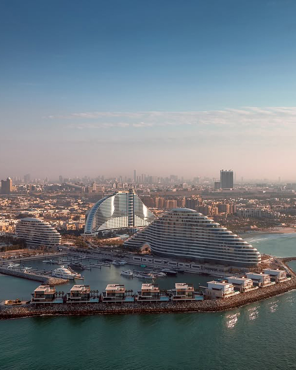 If “𝔀𝓸𝔀” had a view, this would be it! 😍 📸 IG/danyeid #VisitDubai