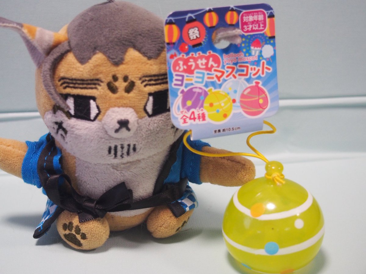 764w_v's tweet image. セリアさんでめっちゃ可愛い夏祭り🎇向けグッズ見つけた！

ヨーヨー🪀は4色、フォゼにはちょっと大きいかな

見にくいけど金魚パーツは、赤と黒の2色でも黒しかなかった😭
こっちはフォゼにもピッタリ✌️

夏になったらフォゼちゃん達に持たせて、お祭り行きたいな✨