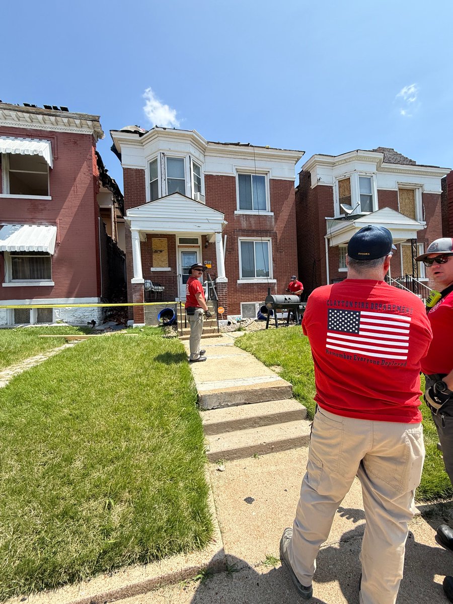 Today, the Clayton Fire Department teamed up with Maplewood Fire to support St. Louis Fire in tornado disaster relief. We volunteered our skills to assist those in need, standing strong with our fellow firefighters.

#CFDLiveTheMission #WeAreClaytonMO