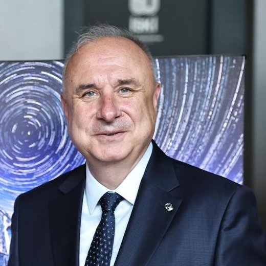 Ev hapsinde olan İSKİ Genel Müdürü Şafak Başa, hastaneye kaldırıldı. nefes.com.tr/iski-genel-mud…