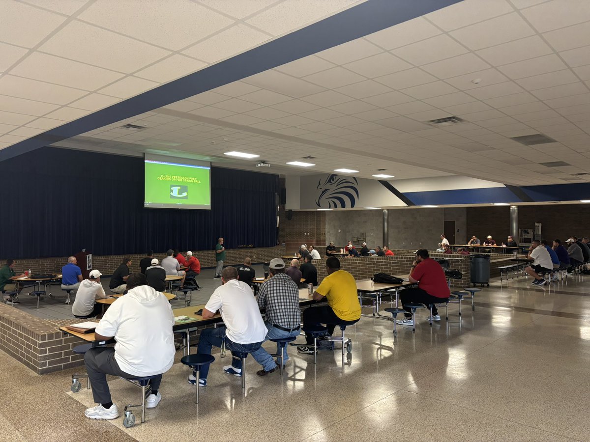 We are rolling at the 2025 East Texas OL Clinic!

<a href="/coachjohnking/">LOBO UP</a> and Coach Hancock from <a href="/LongviewISD/">Longview ISD</a> getting us started!