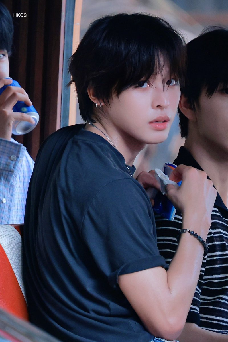 이거 보고 마음이 동하지 않는 여자가 있을까?
정말로 부럽네요
나는 마음이 존나 동해서 힘들어요 지금....