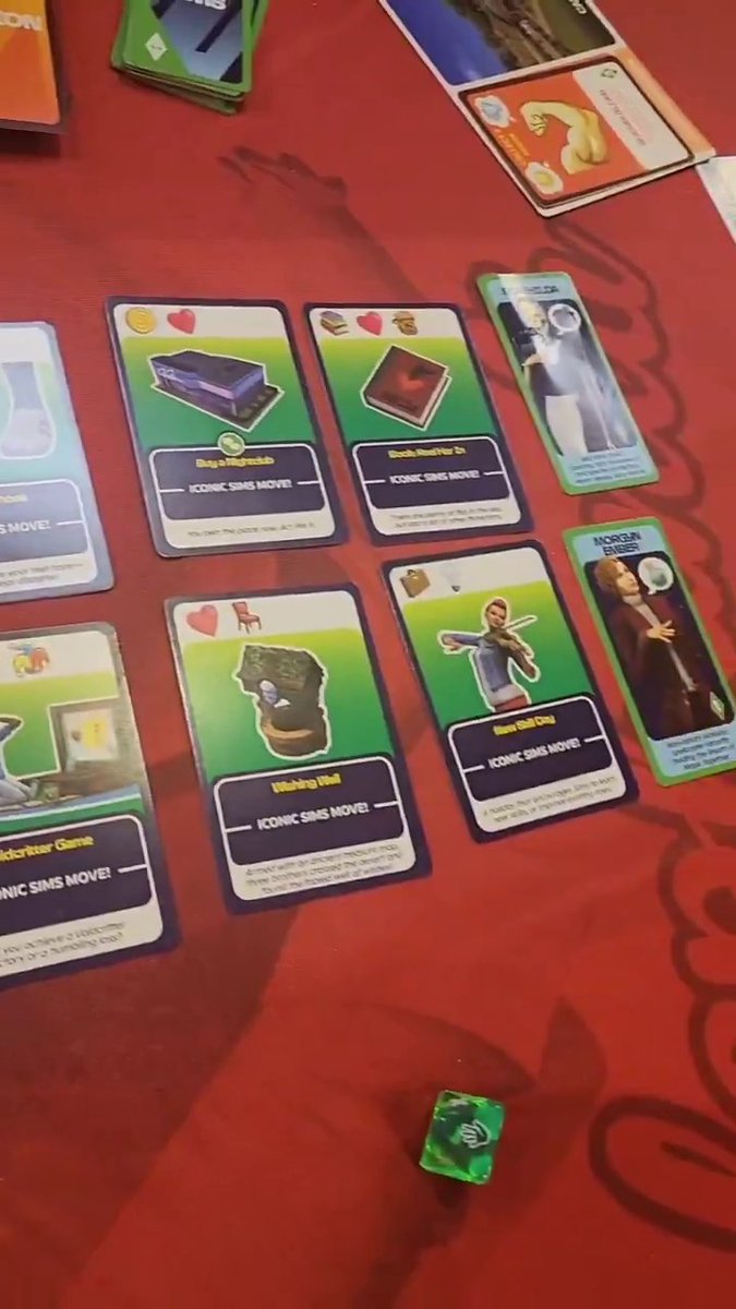 TheSims4it's tweet image. THE SIMS BOARD GAME: FIRST IMAGES LEAKED 👀