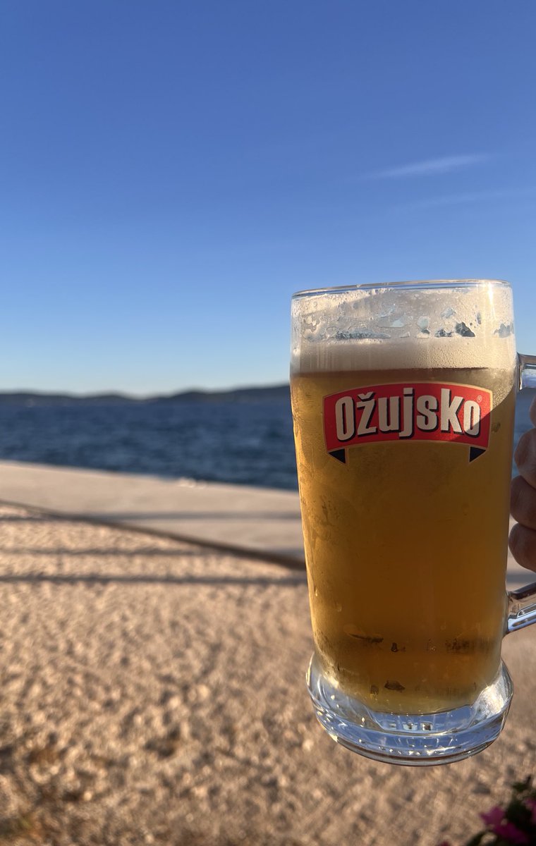 El Mago de las Botas Blancas tweet media