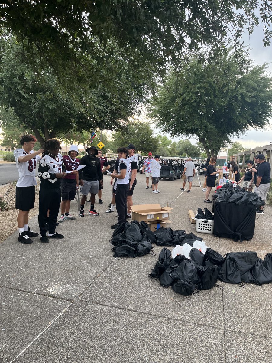 Michael Zdebski (@michaelzdebski) on Twitter photo Nothing better than a Saturday morning and a <a href="/SRHSFootball1/">Shadow Ridge Football -AZ</a> golf outing <a href="/AZTraditionsGC/">Arizona Traditions Golf Club</a> Nothing better than a Saturday morning and a <a href="/SRHSFootball1/">Shadow Ridge Football -AZ</a> golf outing <a href="/AZTraditionsGC/">Arizona Traditions Golf Club</a>