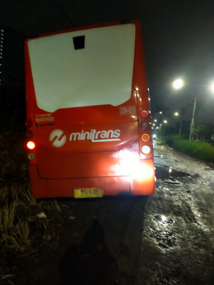 Mobil Aing Njeblosss 😭

11D| PULOGADUNG PULOGEBANG PIK