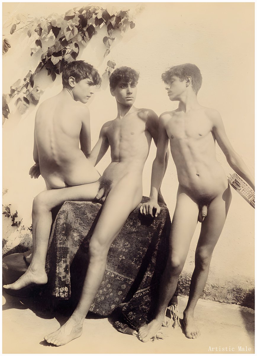 Artistic Male tweet media