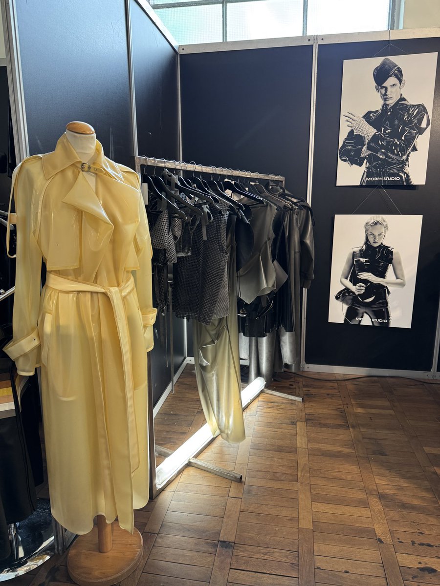 GFB4日目！フェチマーケットに行ってきた！
以前はあったSexToyの店はほぼ無くなってて、殆どがファッションアイテムのお店になってました。
コロナ禍前よりだいぶ縮小されてたのに、更にまた縮小された感じがしました。