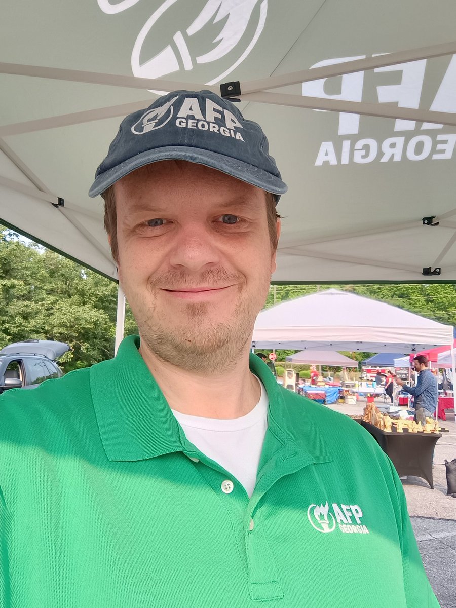DonWWebb1's tweet photo. Good morning from Hickory Flat I'm tabling at a car show at Hickory Grove Shopping Center 40% of organizers revenues goes towards Cherokee Veterans Homeless Project https://t.co/VNeNGjXxoH