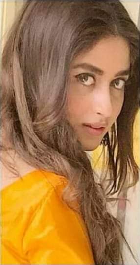 मोहब्बत अपनी बेशक जमाने से छुपाया कर 
पर हमसे इश्क है  कम से कम हमें तो बताया कर