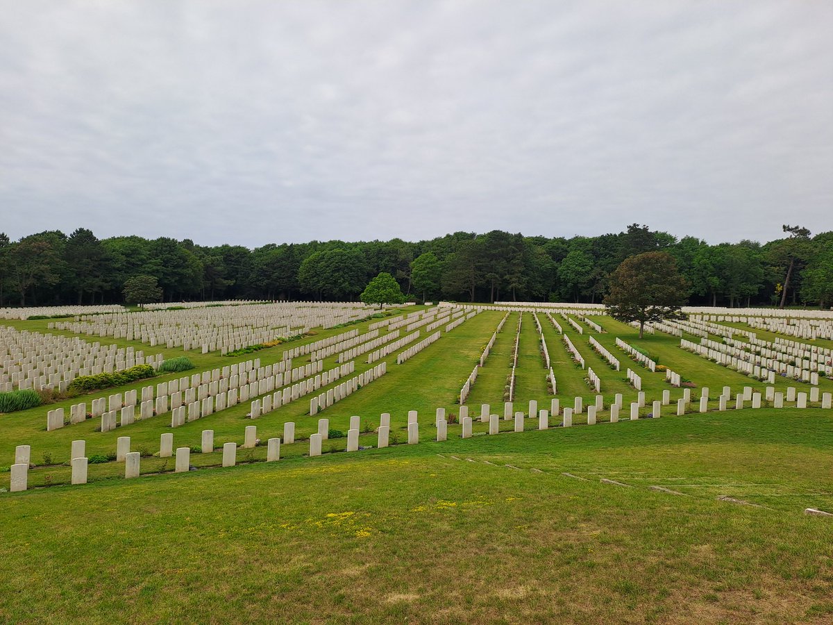 Beth Moore (@historyandmoore) on Twitter photo Am feeling very lucky today. An opportunity came up to work with the team at <a href="/bhltours/">Battle Honours Tours</a> and I just could not pass it up! Very much looking forward to the trip!
On our way down to the Somme, we've stopped at Etaples Cemetery, discussing <a href="/CWGC/">Commonwealth War Graves</a>, remembrance and the Mutiny (1/2) Am feeling very lucky today. An opportunity came up to work with the team at <a href="/bhltours/">Battle Honours Tours</a> and I just could not pass it up! Very much looking forward to the trip!
On our way down to the Somme, we've stopped at Etaples Cemetery, discussing <a href="/CWGC/">Commonwealth War Graves</a>, remembrance and the Mutiny (1/2)