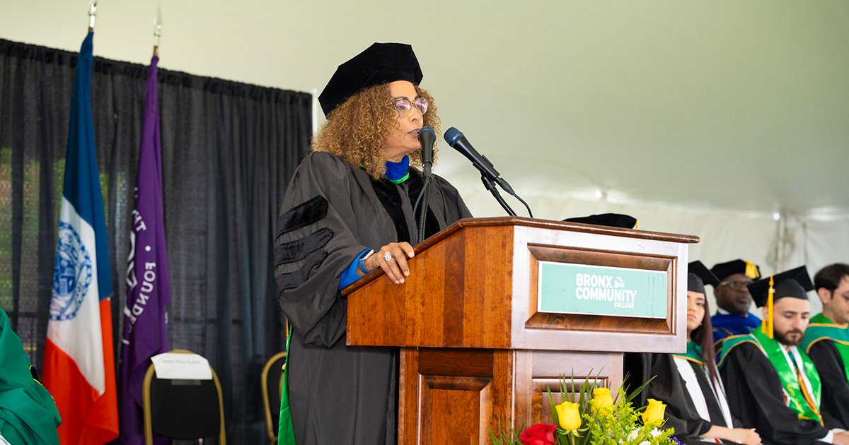 Bronx Comm. College (@bcccuny) on Twitter photo <a href="/YudelkaTapia/">Yudelka Tapia</a> of NY District 86 lifted up the Class of 2025 by sharing with grads, "You're not alone, you are part of a community. Change the life of one person every single day."
#bcccuny #bccpride #CUNY2025 #BCC2025 <a href="/CUNY/">The City University of New York</a> <a href="/YudelkaTapia/">Yudelka Tapia</a> of NY District 86 lifted up the Class of 2025 by sharing with grads, "You're not alone, you are part of a community. Change the life of one person every single day."
#bcccuny #bccpride #CUNY2025 #BCC2025 <a href="/CUNY/">The City University of New York</a>