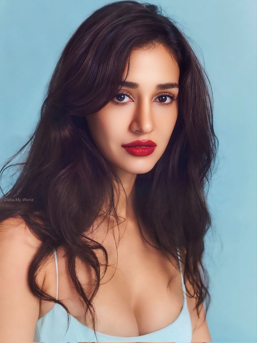 DishaMyWorld's tweet photo. Disha in Blue 🦋💙
#DishaPatani https://t.co/VF562u8eSq