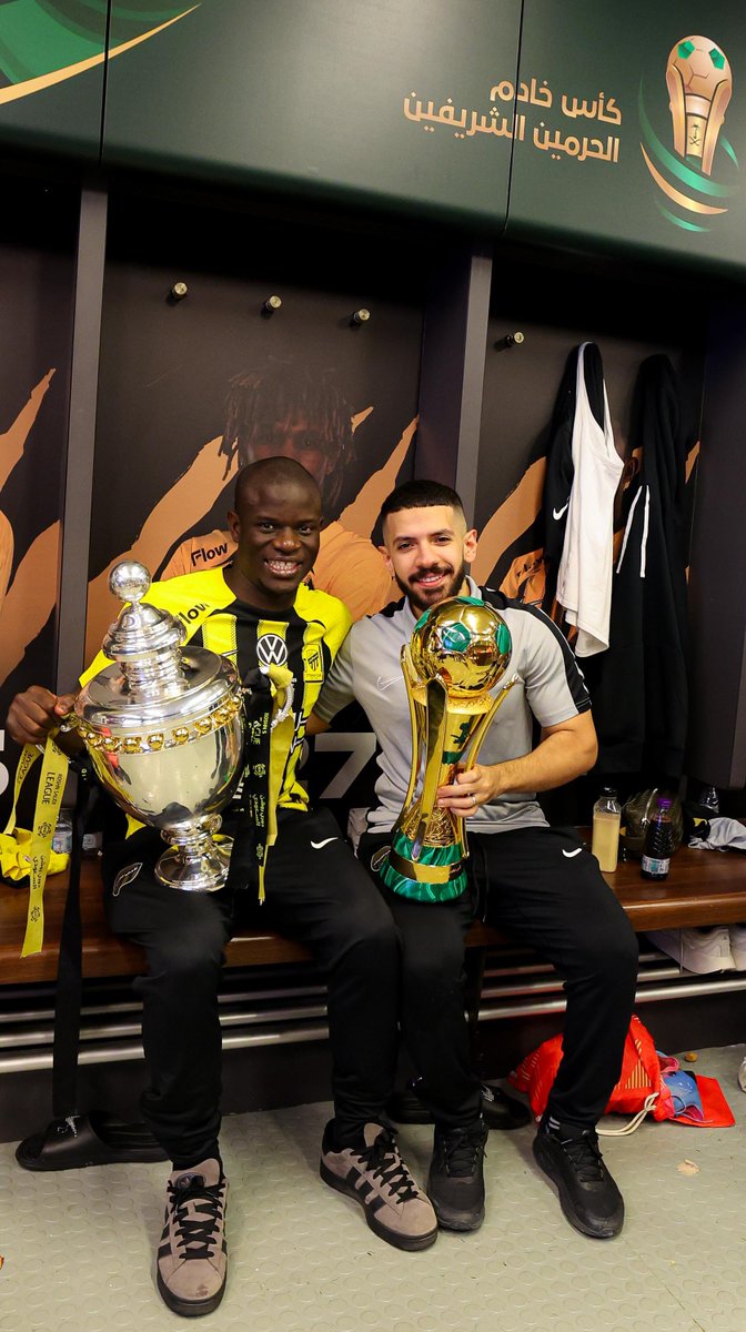 إنجاز ماله مثيل .. جبت الثنائية ..🏆🏆

يالاتحاد افرح ..💛💛