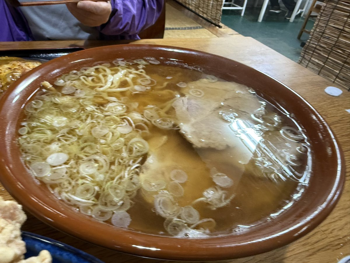 仕事あがりに　#喜作　さんで夕食いただきました🤩　#すり鉢喜作丼　と　#すり鉢ラーメン　最近かわった夏のあっさり旨みスープ最高😍
豪華でスペシャルな頭の喜作丼と清湯ラーメン大満足の食事ありがとう😊😊😊