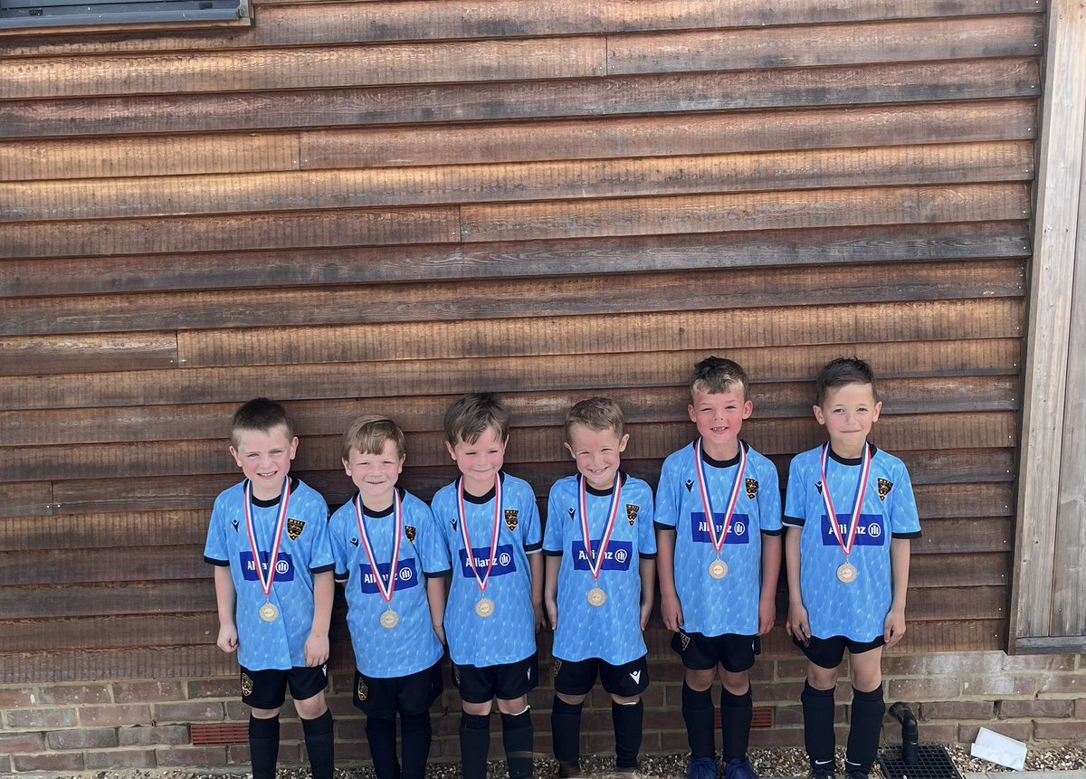 mufccommunity's tweet image. Congratulations to our 2 new @maidstoneunited u7 teams (2025/26 season) who represented the club this morning at their first tournament. 

Both teams played some great football and went unbeaten 🥇 🟡⚫️