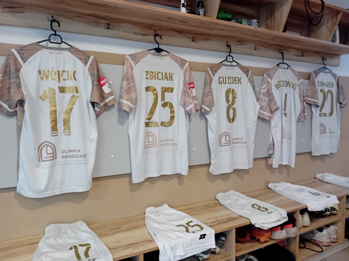 Garnitury na dzisiaj gotowe! 

Widzimy się o 13!