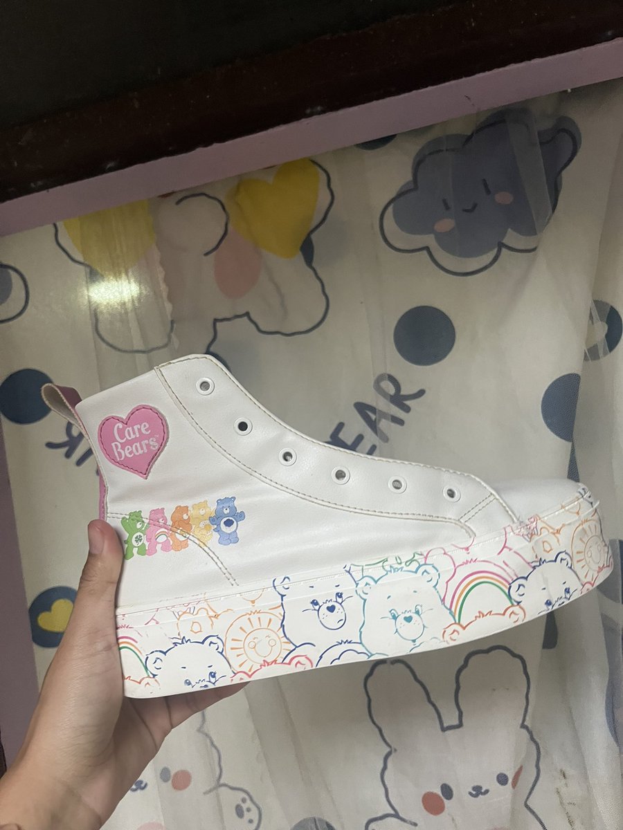 Friendone8's tweet photo. รองเท้าผ้าใบแคร์แบร์pull &amp; bearไม่มีกล่อง มือ2
ราคา1,800 (ได้น้องมาราคาแรงมากๆ)

ไซส์38 ค่าส่ง60

ด้านในอาจจะมีคราบดำบ้างขอคนรับได้แต่เค้าซักให้ก่อนส่งนะคะ💕

 #ตลาดนัดCareBears #แคร์แบร์ https://t.co/cTBLGpvWuk