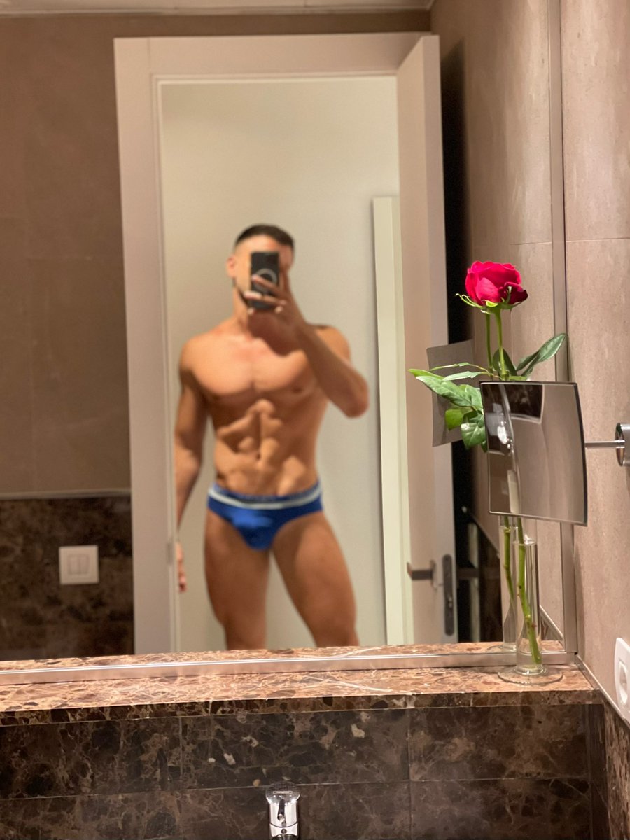 I wish you roses 🌹