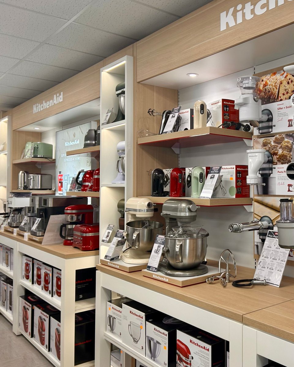 HartsOfStur's tweet image. We are very excited about our new KitchenAid stand, fully stocked with a wide range of stunning KitchenAid products, from iconic mixers to must-have accessories.

Pop in-store and effortlessly browse the expansive range now!

#KitchenAid #KitchenAidStand #HartsOfStur #Dorset