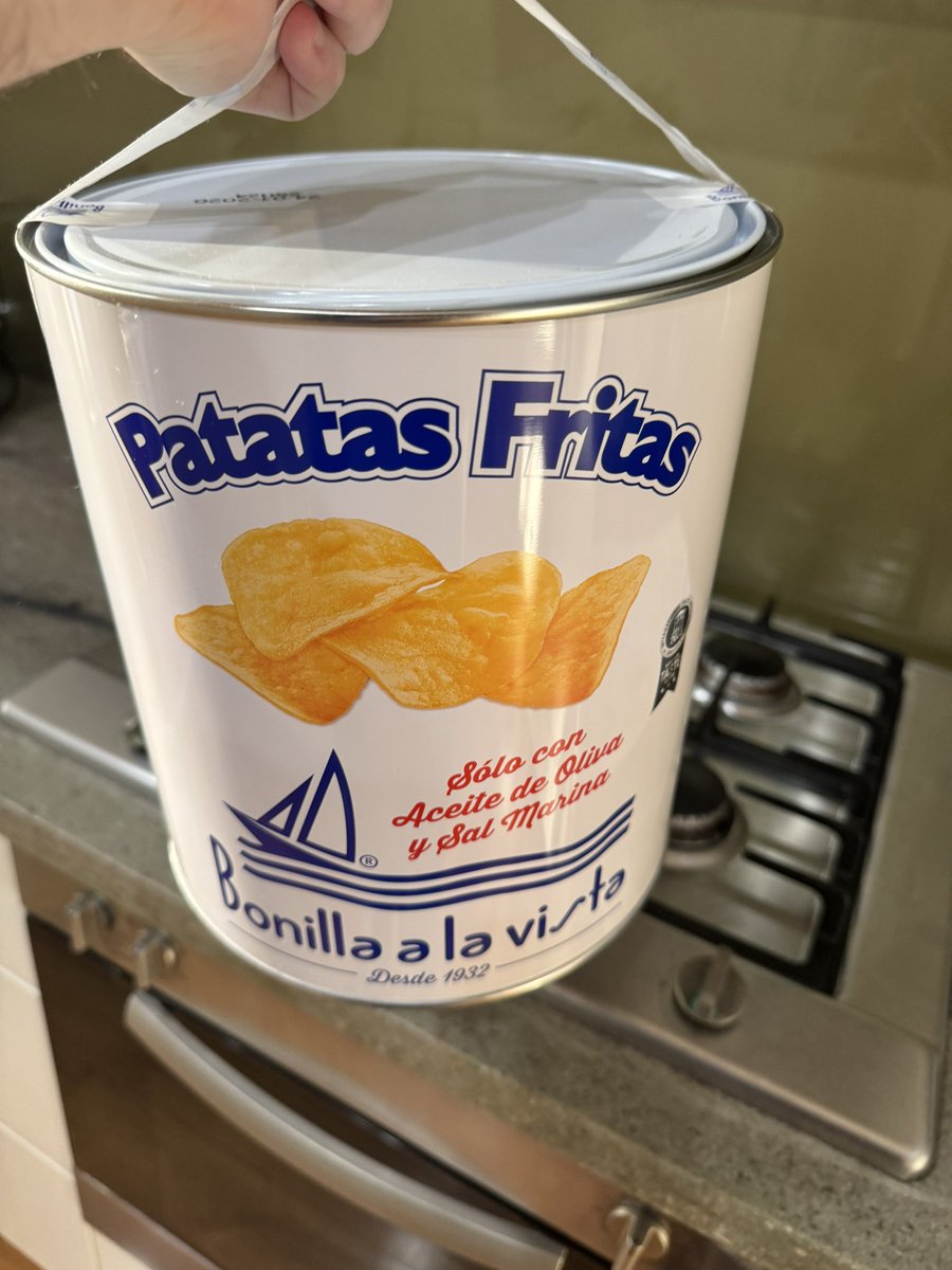 Picked up these amazing chips today from Spain whilst at breakfast in Erskineville. https://t.co/7GF