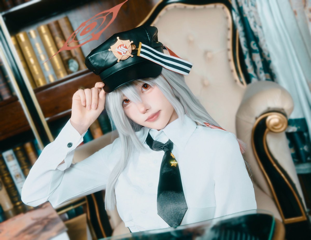 “미식의 세계로 함께 떠나볼까요?🖤”

#BlueArchive #cosplay #cos #kurodate #haruna #黒舘ハルナ #ブルーアーカイブ #ブルアカ #블루아카이브 #블아 #쿠로다테 #하루나