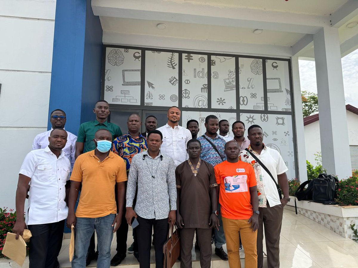 copson_don's tweet photo. This week, I met with new District Directors and experienced Officers of YEA across Bono Region to strengthen unity and collaboration as we work together to deliver meaningful youth empowerment across our communities. https://t.co/2sx5K7eQbX