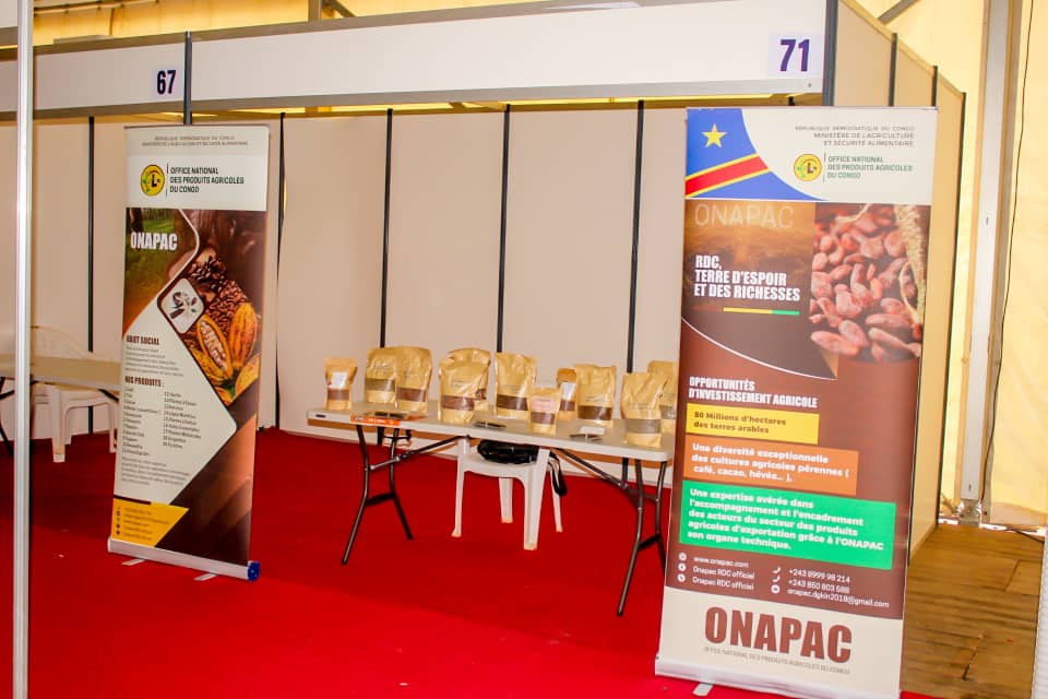 OnapacBeni's tweet photo. l'ONAPAC vous offre le Cacao en poudre le plus délicieux et de bonne qualité. Ajoutez le à votre à votre alimentation car il contribuera à votre mémoire de travail, vos fonctions cognitives et renforcera votre système immunitaire. Il contient du fer et du zinc. Procurez-vous en. https://t.co/ocRkurKtUS