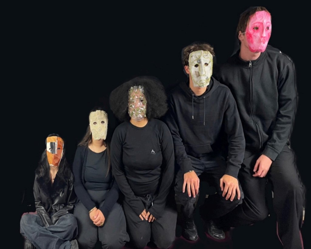 CpesRosaparks's tweet image. BOUILLON Lucille
(étudiante CPES CAAP Lycée Rosa Parks, promo 2024-2025)
Le corps, ses oripeaux, ses résidus.
 Le corps et son rapport complexe a l&apos;espace entre existence et absence.
.
.
.
#CPES #CAAP #CPESCAAP #artsplastiques #prepaart #concoursecolesarts #prepaconcours #ridf