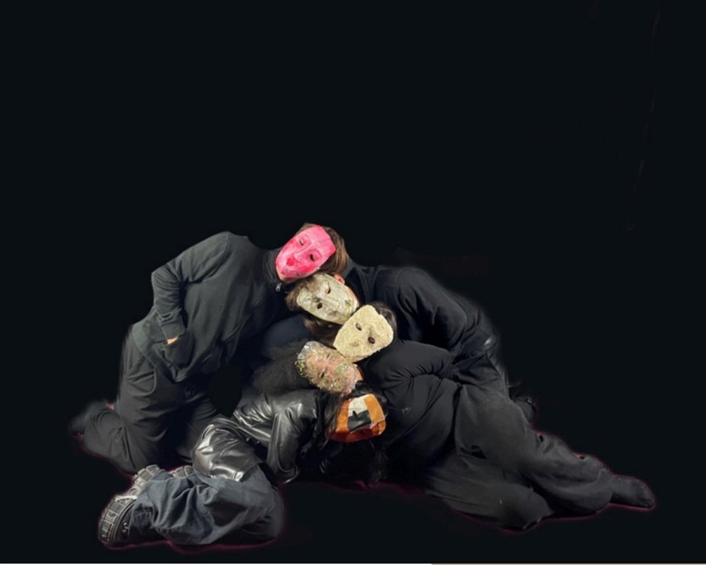 CpesRosaparks's tweet image. BOUILLON Lucille
(étudiante CPES CAAP Lycée Rosa Parks, promo 2024-2025)
Le corps, ses oripeaux, ses résidus.
 Le corps et son rapport complexe a l&apos;espace entre existence et absence.
.
.
.
#CPES #CAAP #CPESCAAP #artsplastiques #prepaart #concoursecolesarts #prepaconcours #ridf