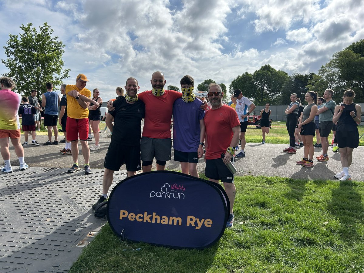 spurscabdanny's tweet photo. @parkrunUK Peckham parkrun done ☑️ 🌳 #loveparkrun #cushty https://t.co/TfFVW3CQev