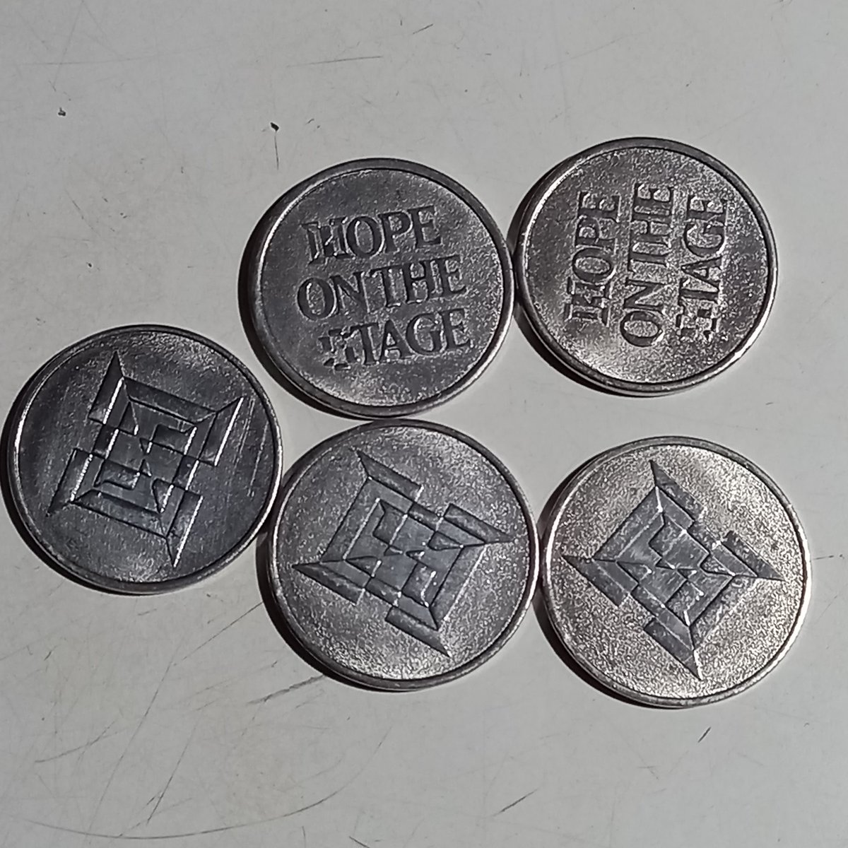 BAMJJUNIE304's tweet photo. [ 📦 #httpzproofz 🎀 ]

hello pooo @httpzjinnie sorry for the late updaaate but andito na po ung hots coins!! super ganda ng quality literal na coins talaga 😆💗 thank you so much po!!♡♡♡ https://t.co/RptQN7IfQk