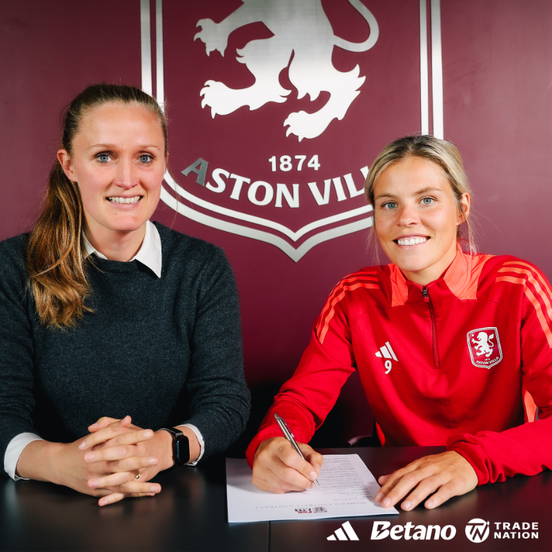 AVWFCOfficial's tweet photo. We are delighted to announce that Rachel Daly has extended her stay at Villa Park until June 2027 💜