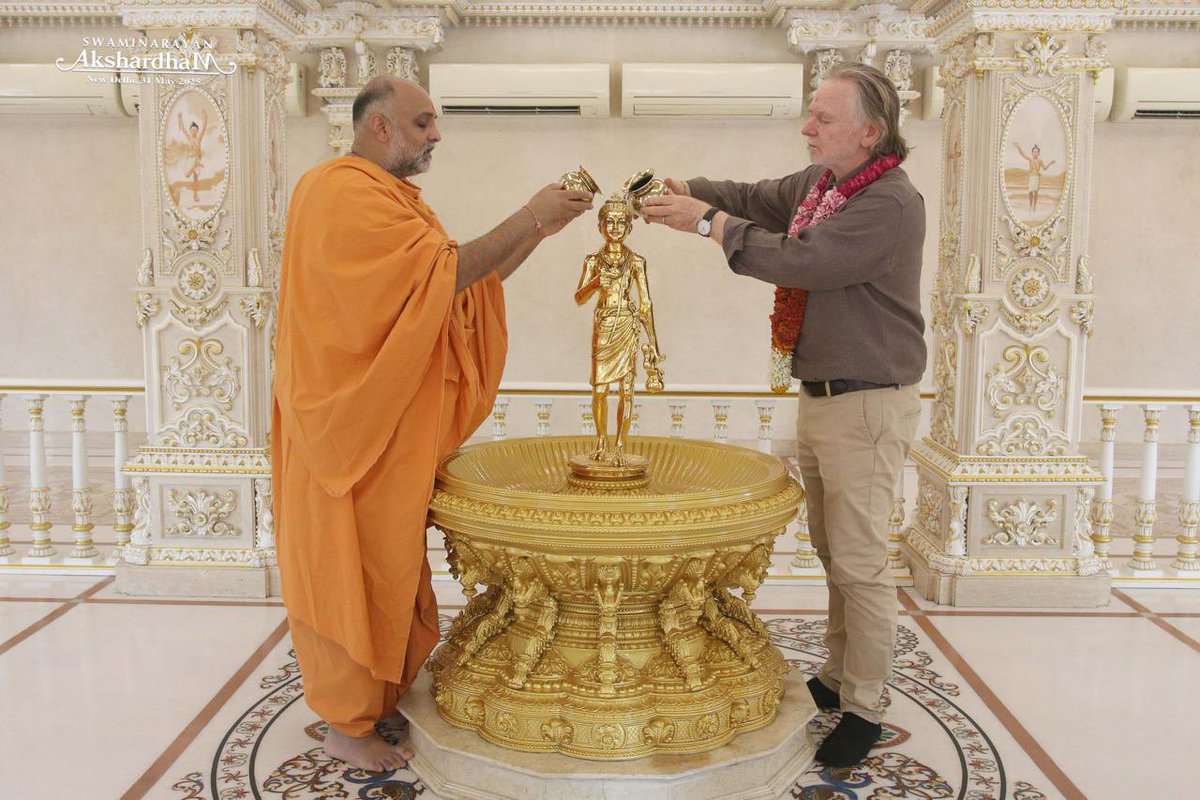 Philip Green OAM (@aushcindia) on Twitter photo Spent the morning visiting the magnificent <a href="/DelhiAkshardham/">Swaminarayan Akshardham - New Delhi</a>, a place of profound serenity and beauty. Thank you GM Swami ji for your gracious hospitality and for the opportunity to learn about Bhagwan Swaminarayan Ji’s timeless message of devotion, purity, and peace. <a href="/BAPS/">BAPS</a> Spent the morning visiting the magnificent <a href="/DelhiAkshardham/">Swaminarayan Akshardham - New Delhi</a>, a place of profound serenity and beauty. Thank you GM Swami ji for your gracious hospitality and for the opportunity to learn about Bhagwan Swaminarayan Ji’s timeless message of devotion, purity, and peace. <a href="/BAPS/">BAPS</a>
