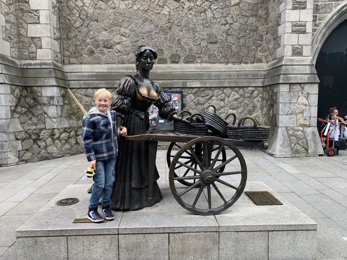 kellewis's tweet photo. On Thursday we did a whistle stop tour of Dublin 🇮🇪 lots of walking and sight seeing @FPS_3_PCrystals @FairfieldPrimSc https://t.co/naL1yEnLUX