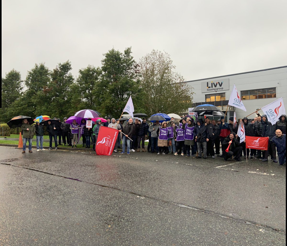Lindsay (@lindsaynorthwe1) on Twitter photo This was the first day of over 150 days of strike action at Livv Housing. Some of the best people who I’ve got the know over the past 8 months. The people that came to support & boost moral you kept us all going thank you. The best of our movement ❤️ <a href="/NorthWestUNISON/">UNISON North West</a> This was the first day of over 150 days of strike action at Livv Housing. Some of the best people who I’ve got the know over the past 8 months. The people that came to support & boost moral you kept us all going thank you. The best of our movement ❤️ <a href="/NorthWestUNISON/">UNISON North West</a>