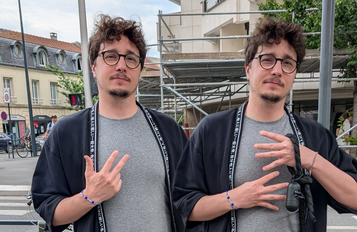 Nous sommes très heureux de fêter nos anniversaires 🎁